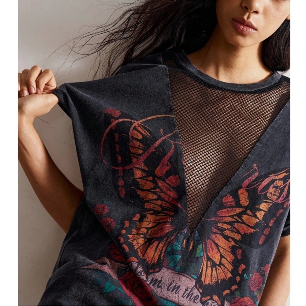 COUTURE GYPSY Black Vneck short sleeve Unique T shirt Cutouts w mesh inserts - Picture 5 of 10